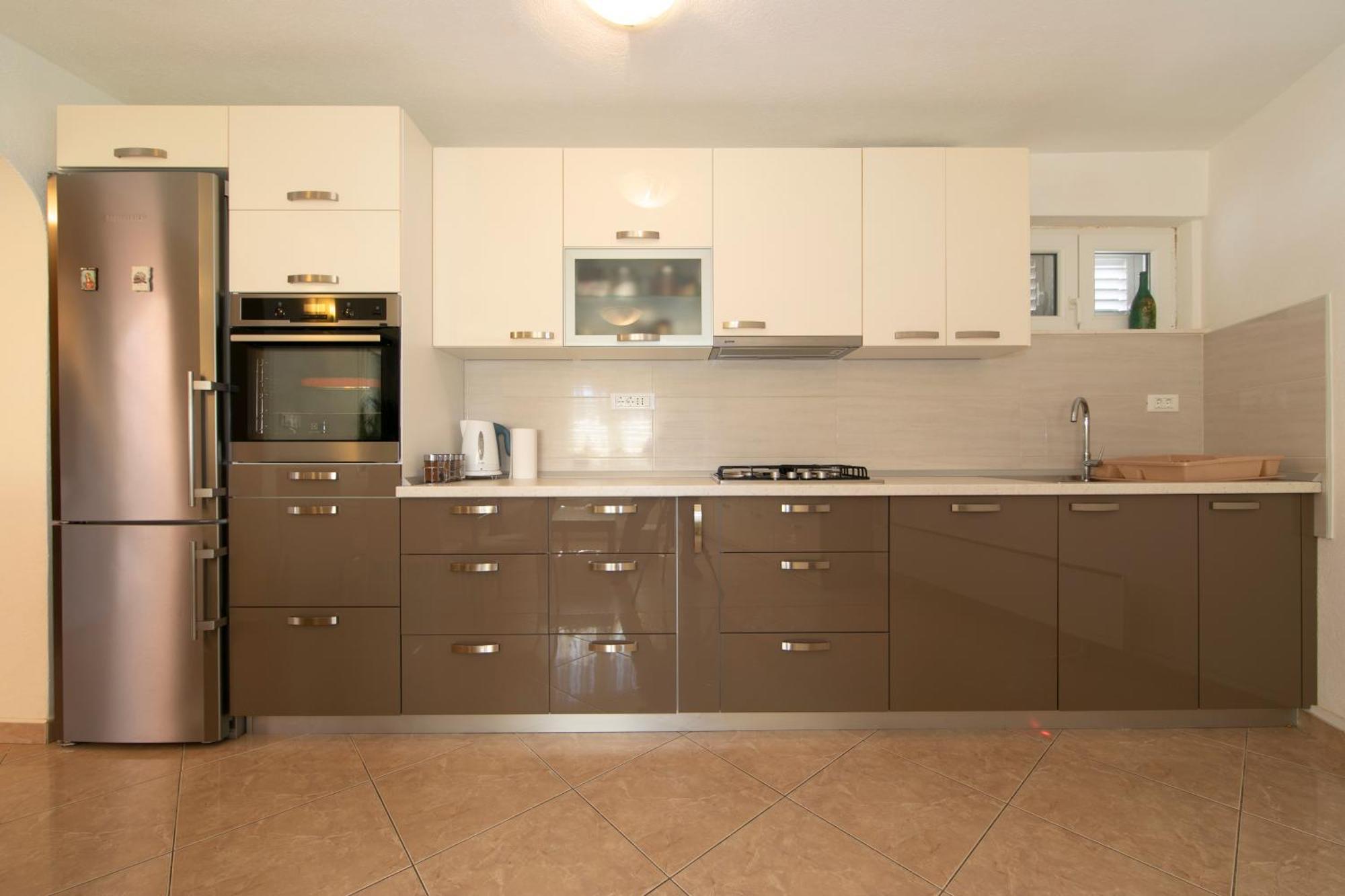 Apartmani Darinka Baska Voda Exterior photo