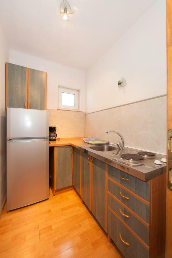 Apartmani Darinka Baska Voda Exterior photo